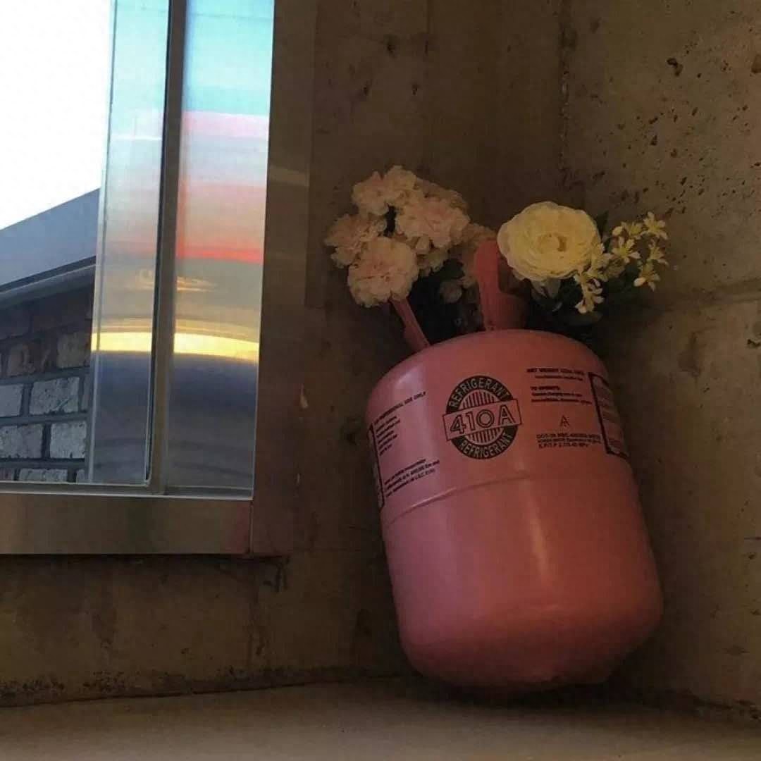 情感图 封面图｜热脸贴冷屁股的事情再也不要去做了